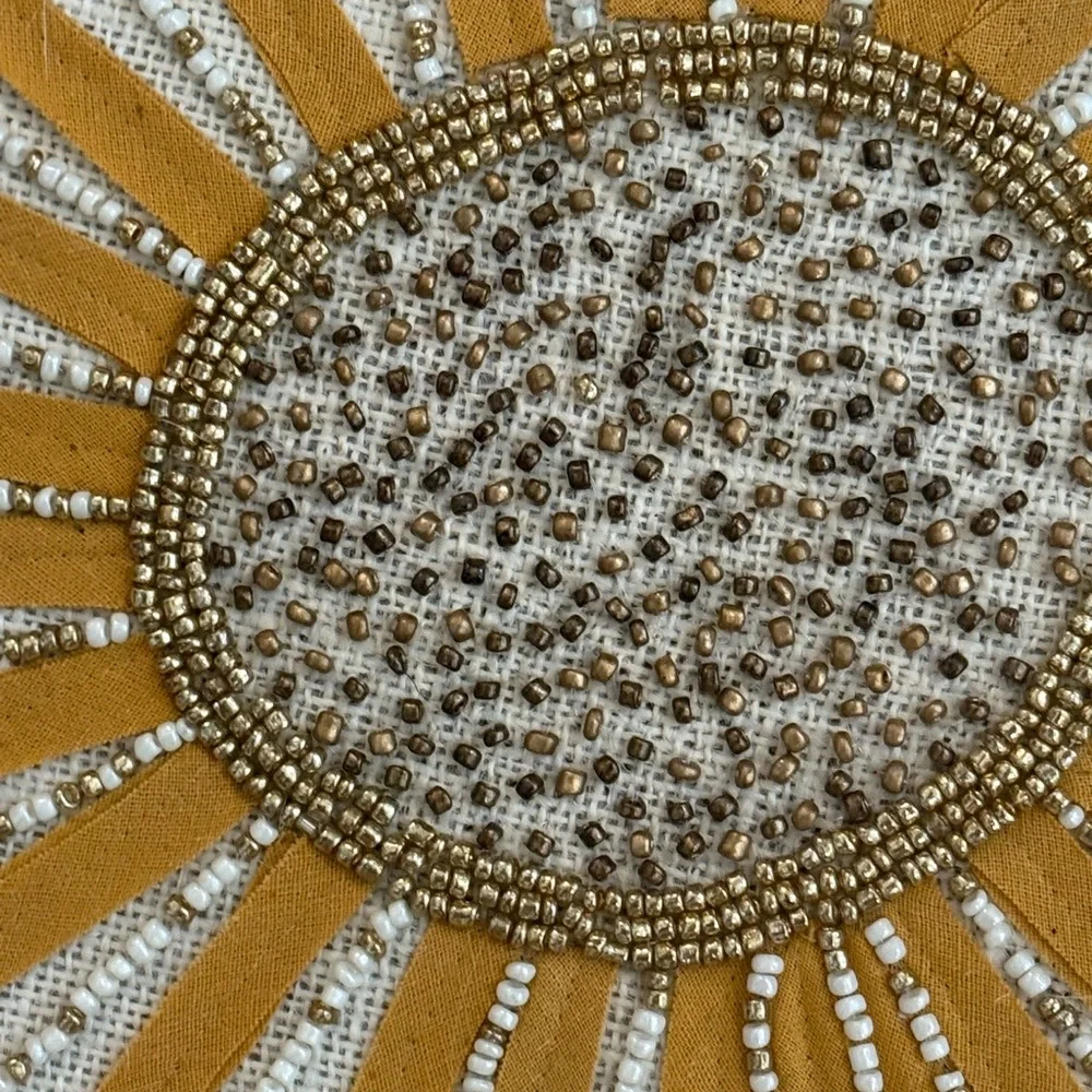 NWT Kohl's Embellished Burlap Sunflower Runner & Placemats Set